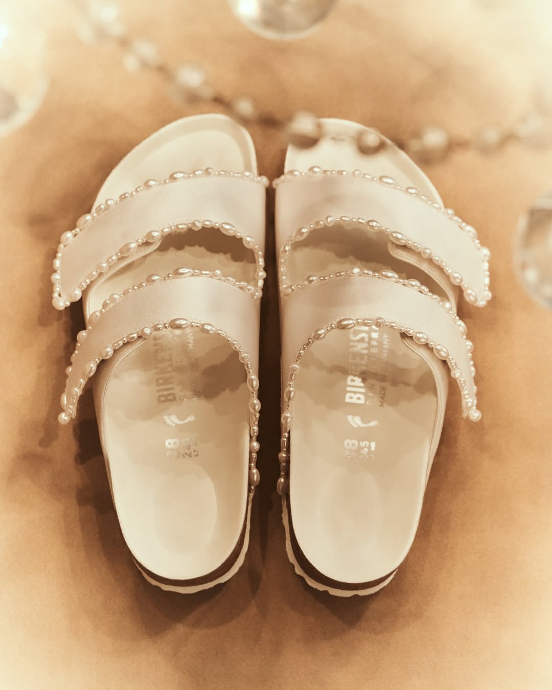 Birkenstock 1774 浪漫巴洛克珍珠拖鞋